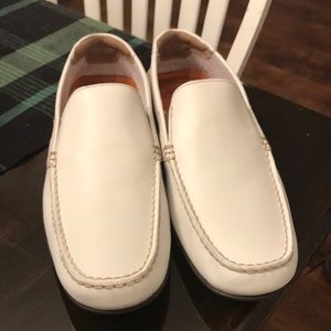 Cape Noble White leather Rockports size 11.5. These have only been worn 2 times.